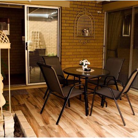 Villa Rose Cottages Bloemfontein Exterior photo