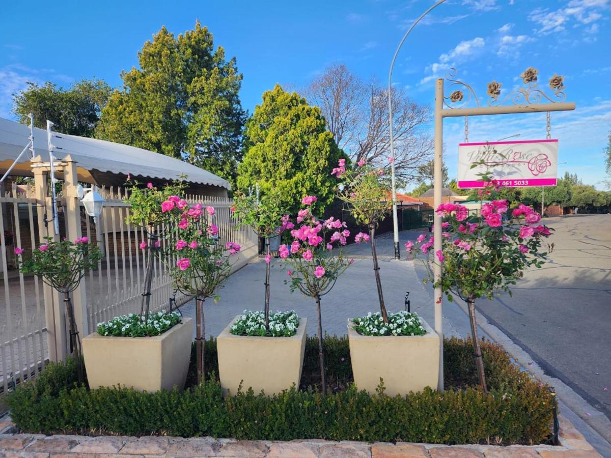 Villa Rose Cottages Bloemfontein Exterior photo